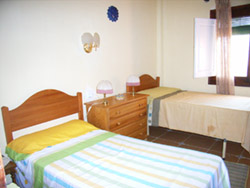 945-3.jpg 945-3.jpg