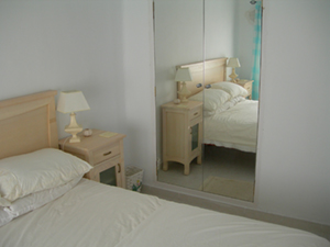a910-8.jpg a910-8.jpg